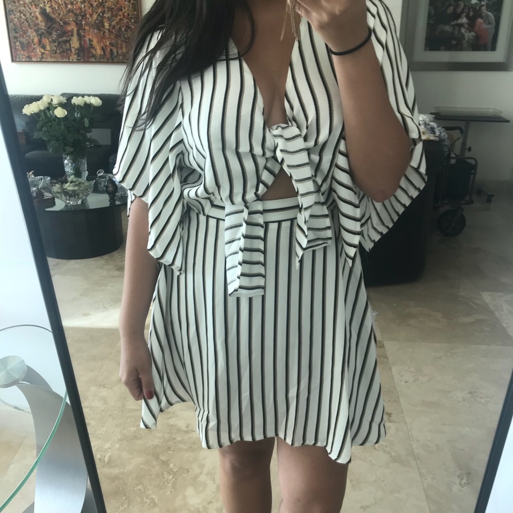 *24 HOUR SALE* Harlow Striped Dress - Picture 7 of 8